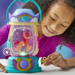 Hasbro My Little Pony Sparkle Reveal Lantern Sunny Starscout -Hasbro Toys World 7343cba7f44d1138350c455adf64aa8af15bdfa5