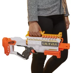 Hasbro NERF Motorized Dart Blaster ULTRA DORADO 7 Hasbro NERF Motorized Dart Blaster ULTRA DORADO -Hasbro Toys World NERFMotorizedDartBlasterULTRADORADO2